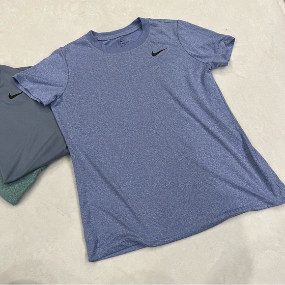 💵SOLD💵 Lot of 3 Nike dri-fit tees - Picture 5 of 6